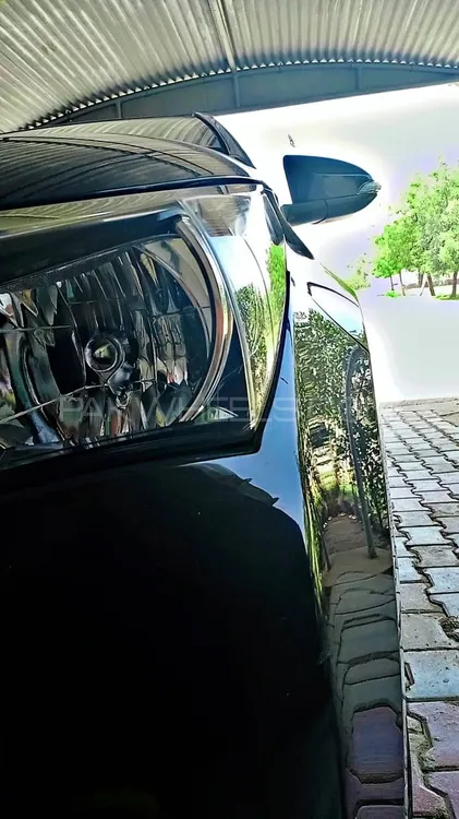 Toyota Corolla 2015 for Sale in Rahim Yar Khan Image-1