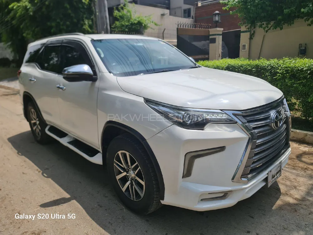 ٹویوٹا فورچیونر 2018 for Sale in لاہور Image-1