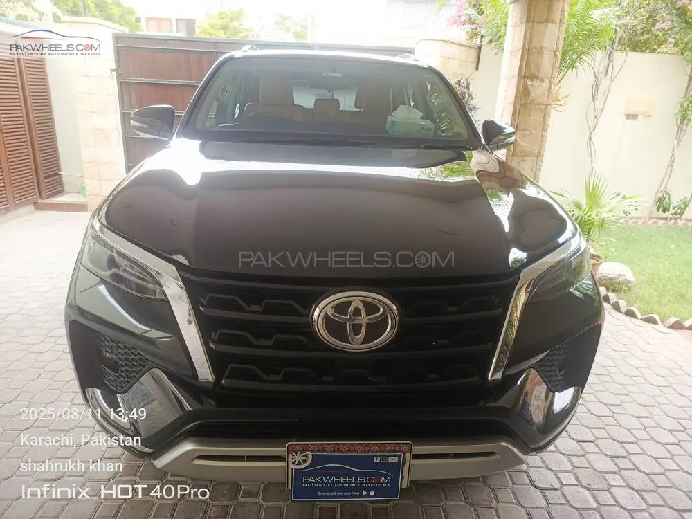 Toyota Fortuner 2021 for Sale in Karachi Image-1