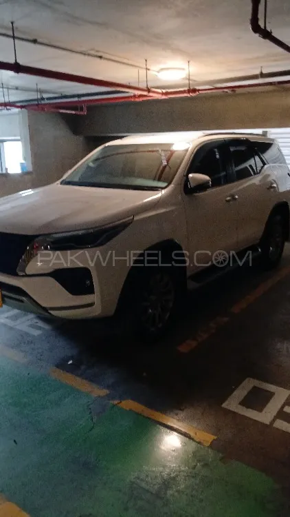 Toyota Fortuner 2021 for Sale in Karachi Image-1