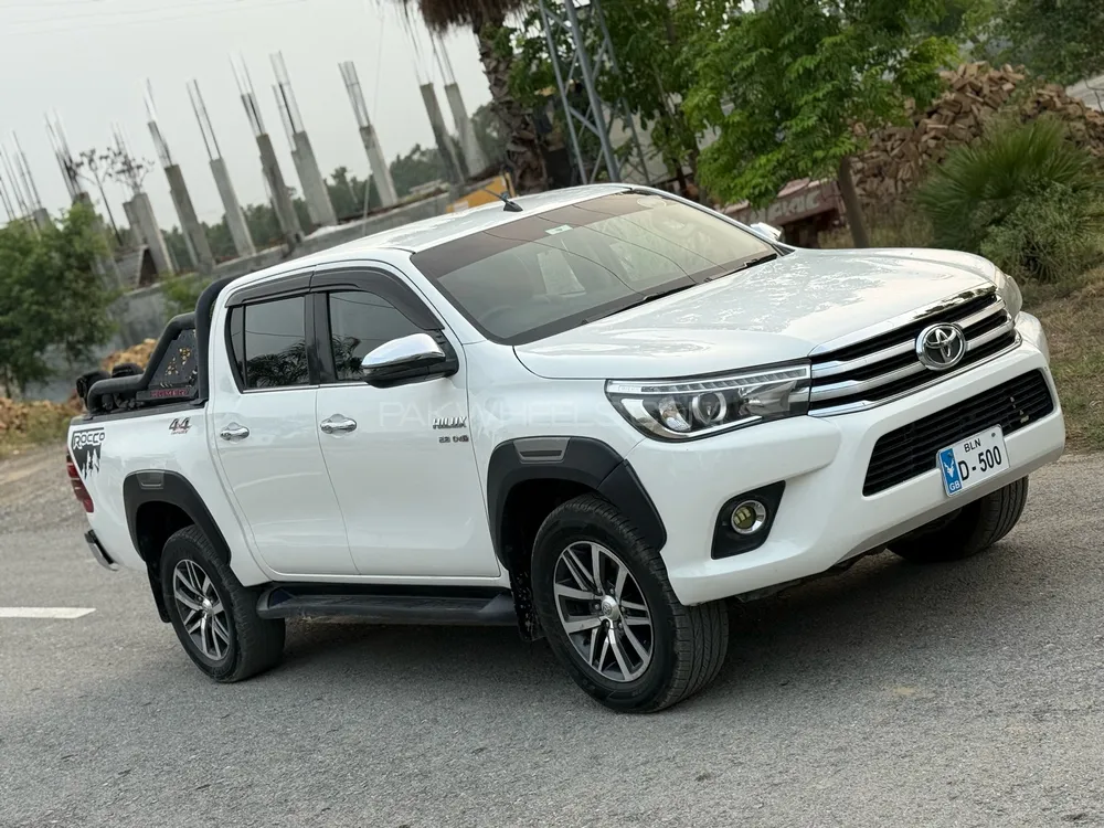 Toyota Hilux 2018 for Sale in Islamabad Image-1