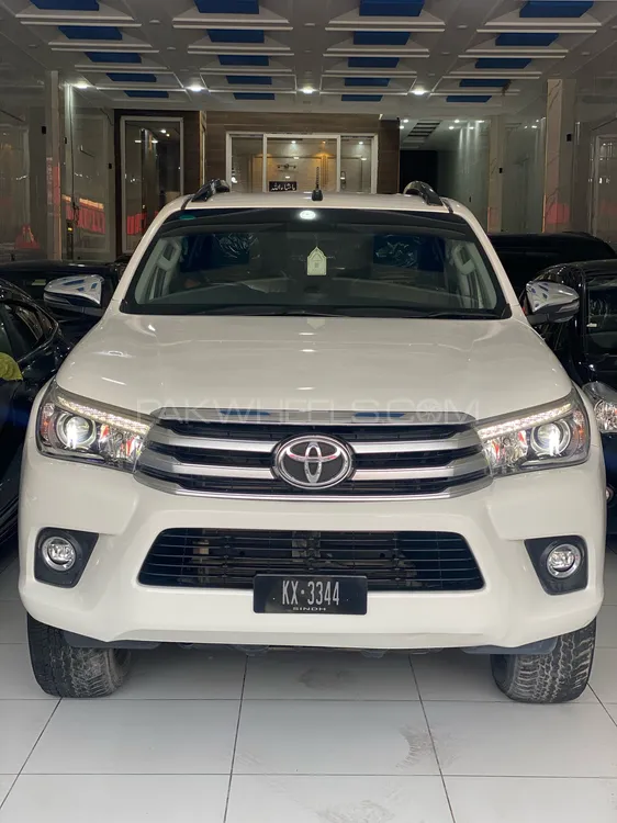Toyota Hilux 2018 for Sale in Peshawar Image-1
