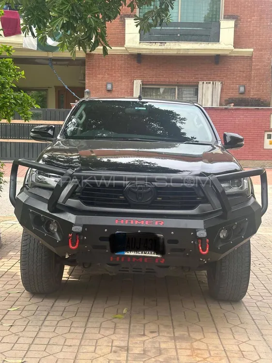 Toyota Hilux 2021 for Sale in Islamabad Image-1