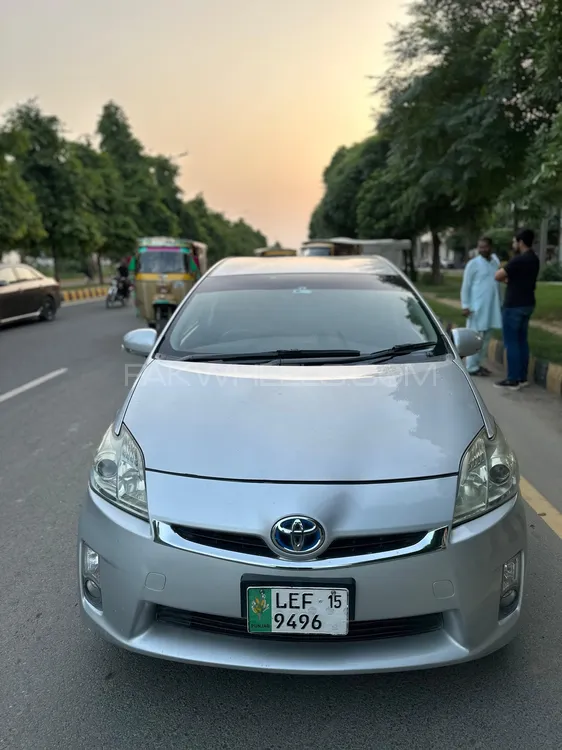 Toyota Prius 2011 for Sale in Gujranwala Image-1