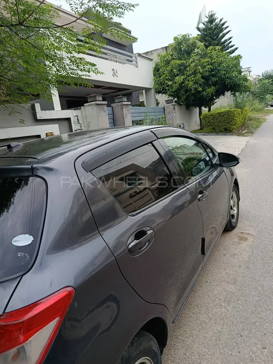 Toyota Vitz 2011 for Sale in Islamabad Image-1