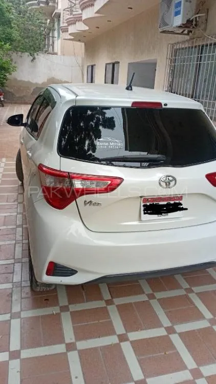 Toyota Vitz 2018 for Sale in Karachi Image-1