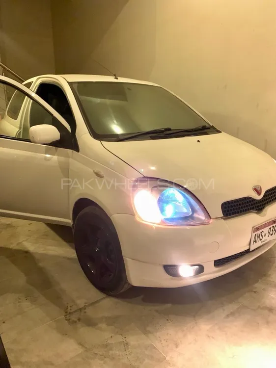 Toyota Vitz 1999 for Sale in Karachi Image-1