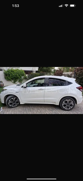 Honda Vezel 2014 for Sale in Lahore Image-1