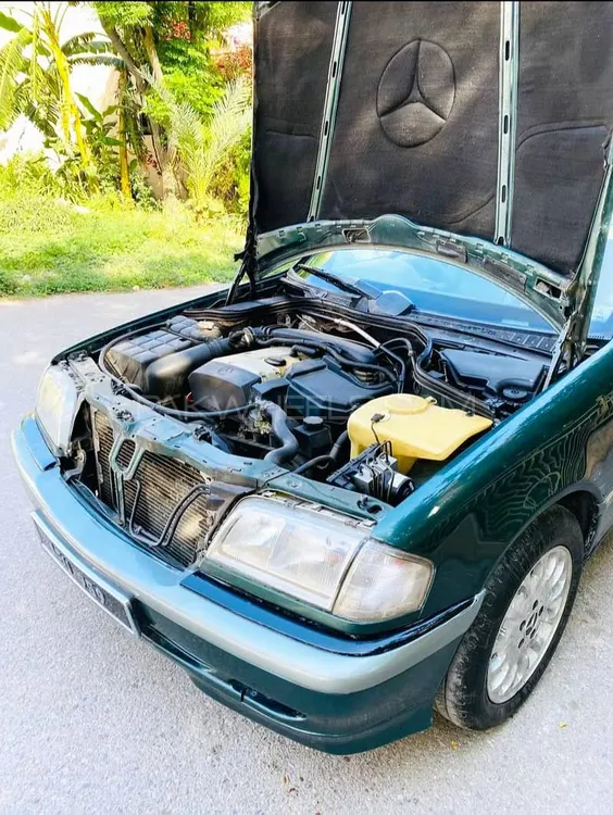 Mercedes Benz C Class 2000 for Sale in Rawalpindi Image-1