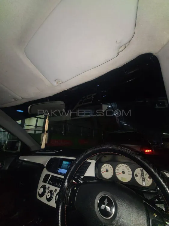 Mitsubishi Lancer 2004 for Sale in Lahore Image-1