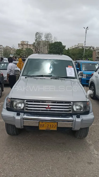 Mitsubishi Pajero 1996 for Sale in Karachi Image-1