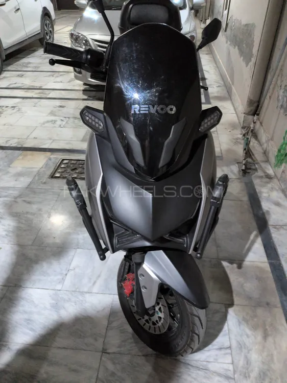 REVOO E52 2025 for Sale Image-1