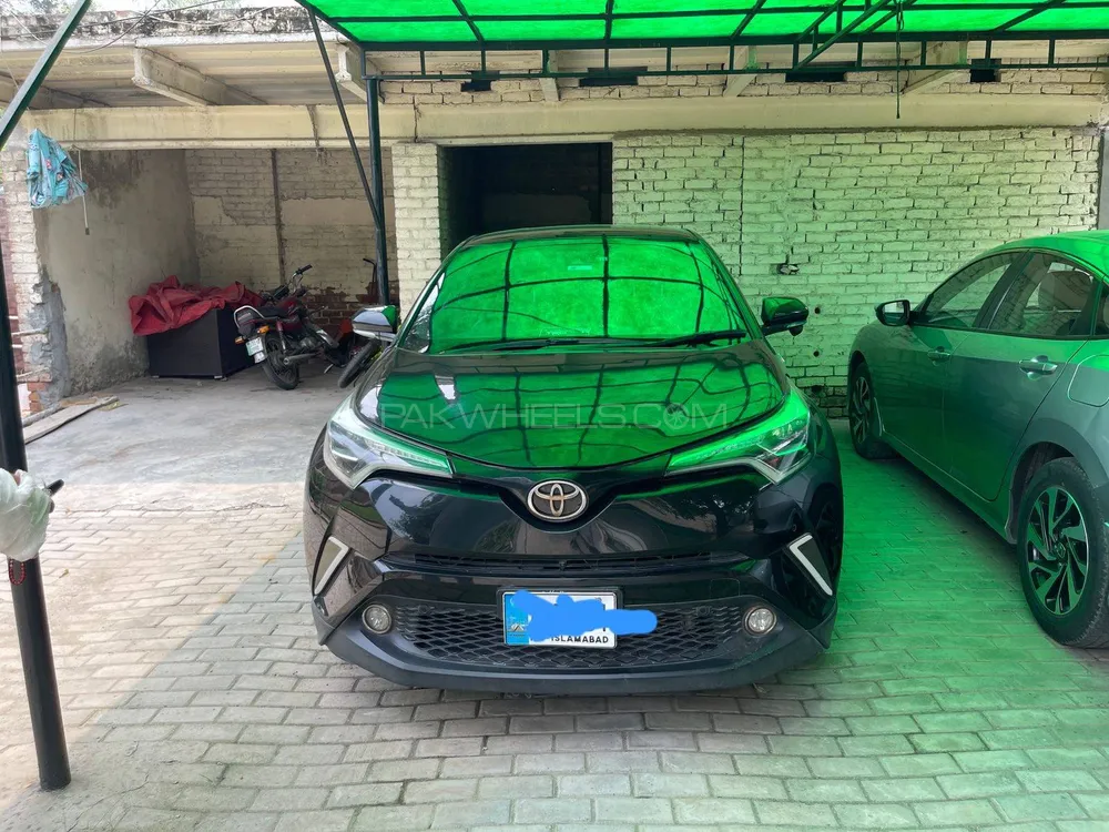 Toyota C-HR 2018 for Sale in Faisalabad Image-1