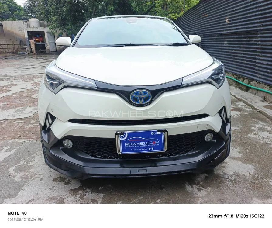 ٹویوٹا سی-ایچ آر 2018 for Sale in لاہور Image-1