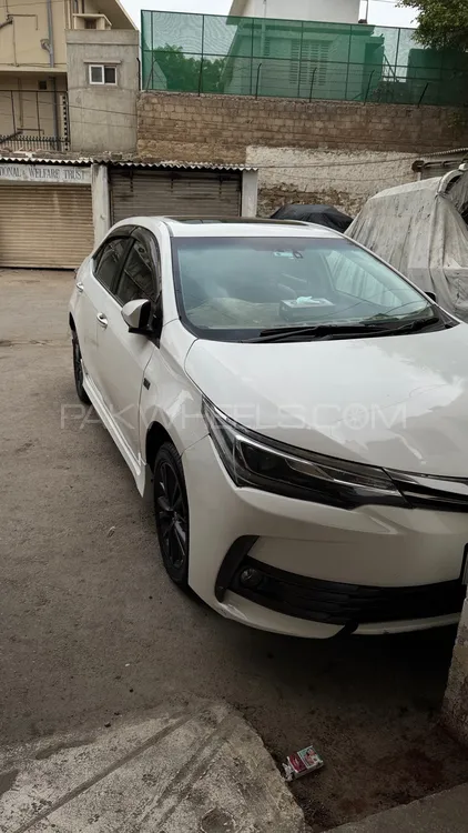 Toyota Corolla 2017 for Sale in Karachi Image-1
