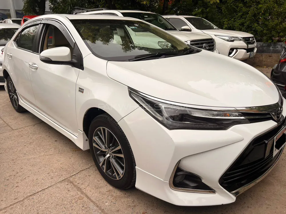 Toyota Corolla 2018 for Sale in Islamabad Image-1