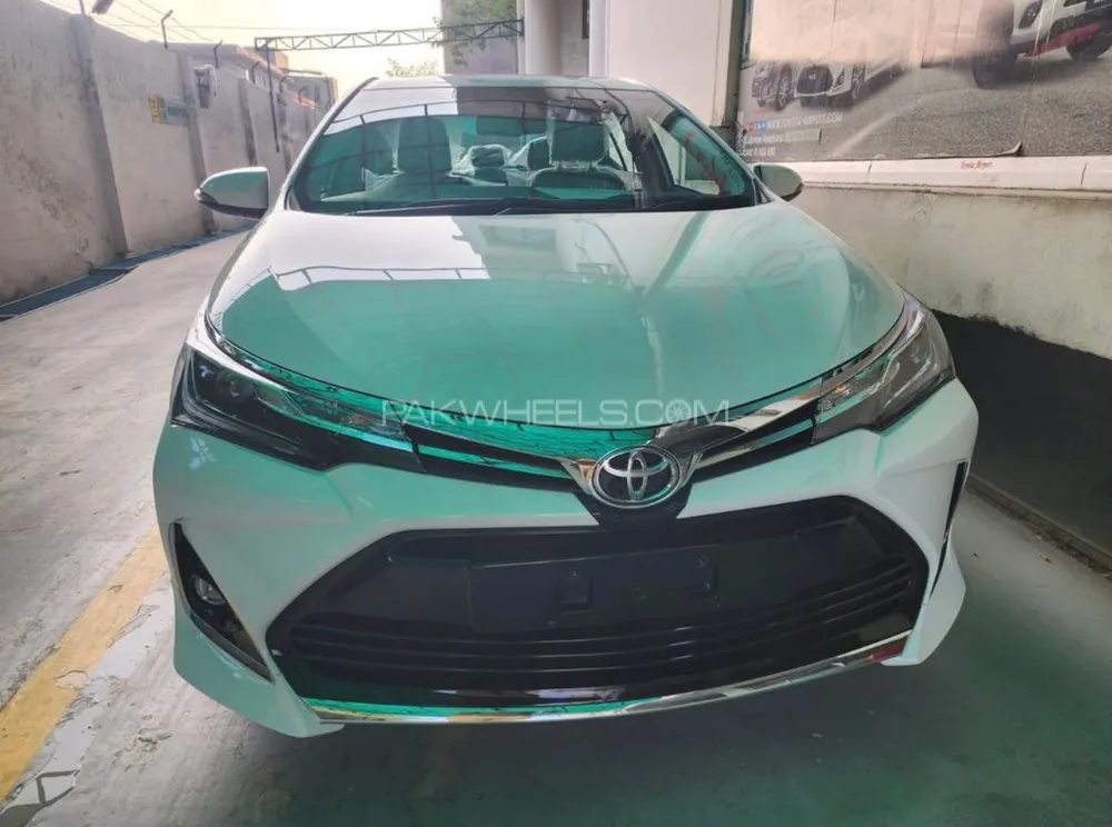 Toyota Corolla 2025 for Sale in Lahore Image-1