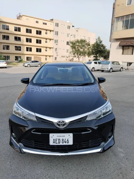 Toyota Corolla 2021 for Sale in Islamabad Image-1