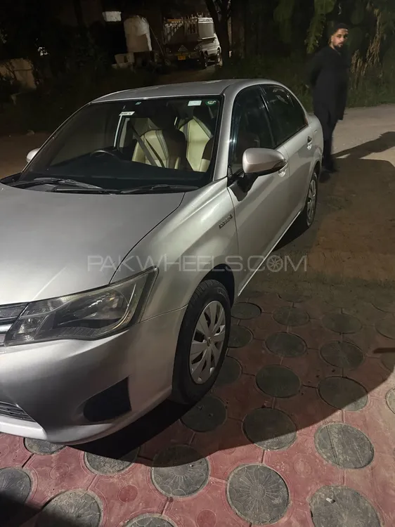 Toyota Corolla Axio 2014 for Sale in Islamabad Image-1