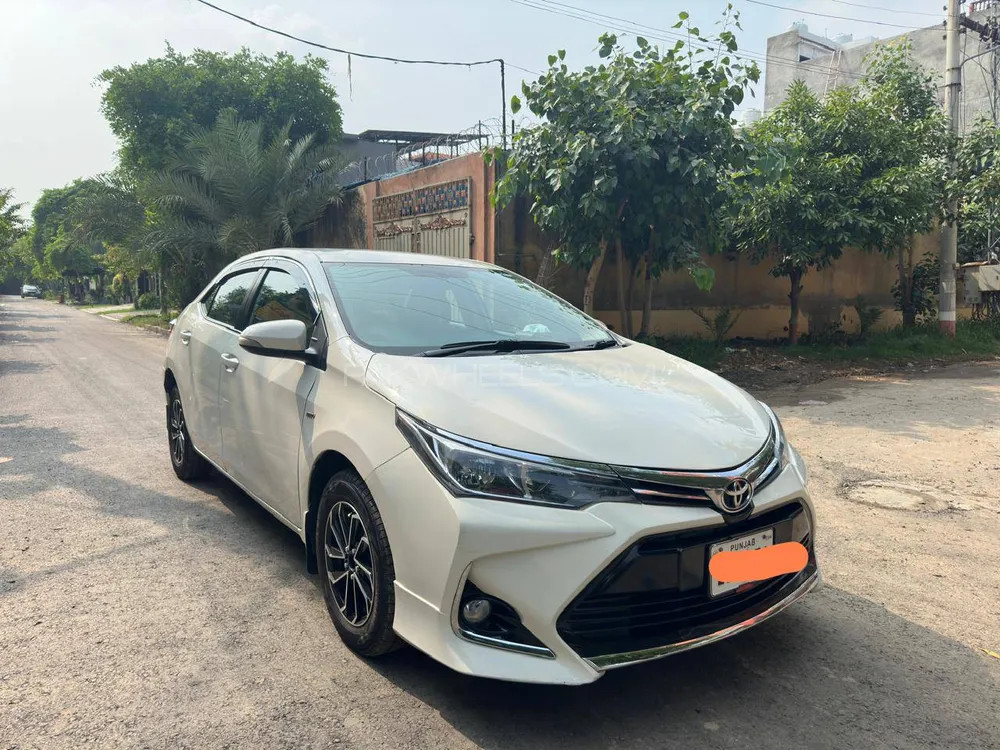 Toyota Corolla 2018 for Sale in Lahore Image-1