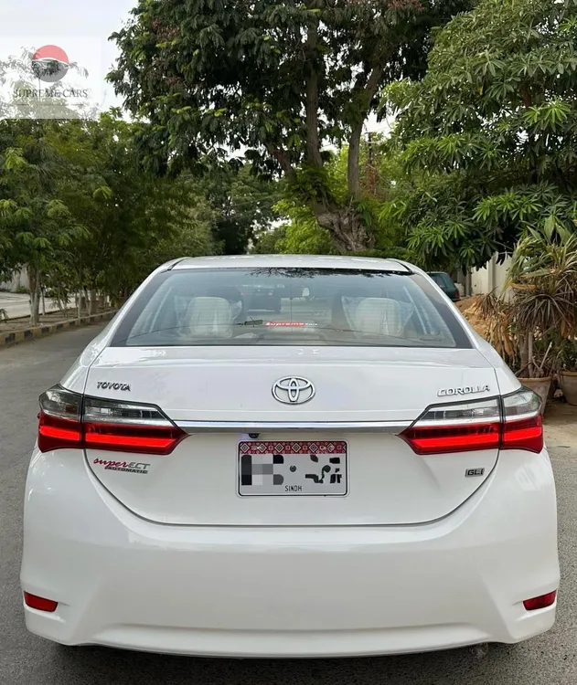 Toyota Corolla 2019 for Sale in Karachi Image-1