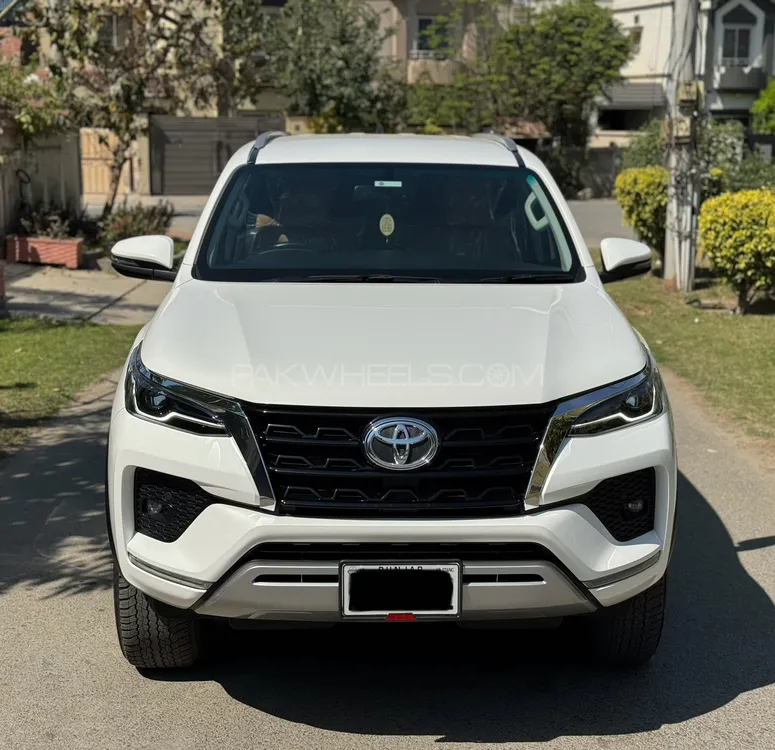 Toyota Fortuner 2021 for Sale in Lahore Image-1