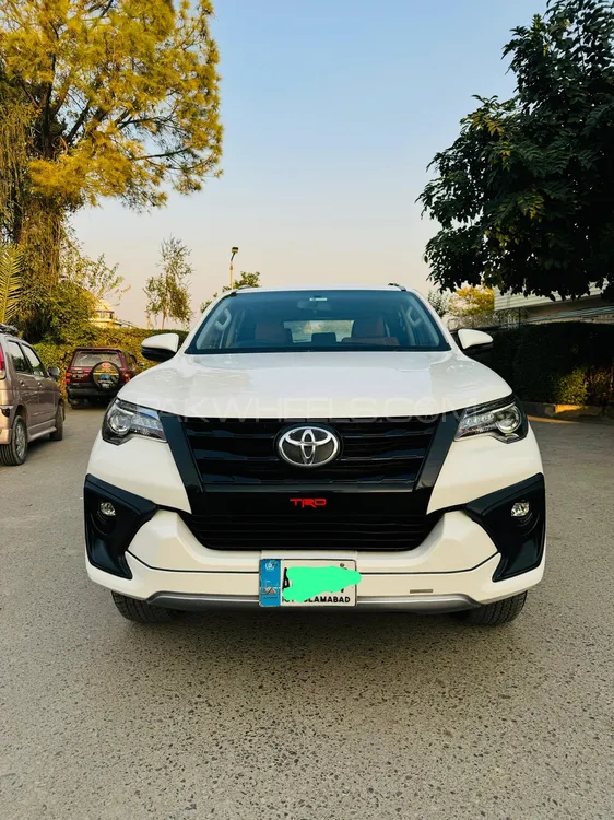 Toyota Fortuner 2020 for Sale in Islamabad Image-1