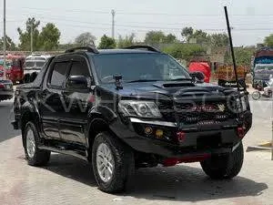 ٹویوٹا ہائیلکس 2006 for Sale in لاہور Image-1