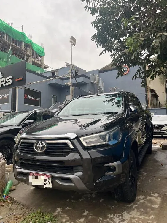 Toyota Hilux 2021 for Sale in Karachi Image-1