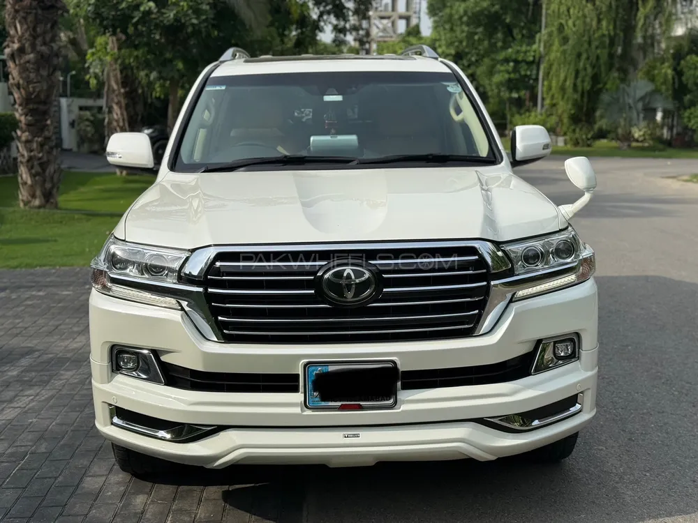 Toyota Land Cruiser 2017 for Sale in Lahore Image-1