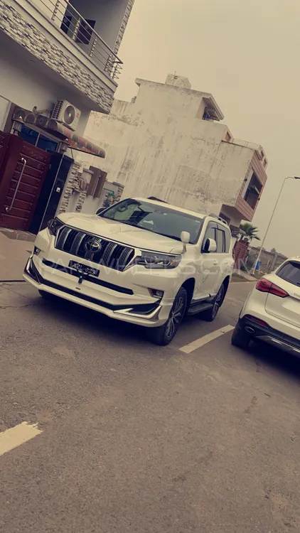 Toyota Prado 2018 for Sale in Sialkot Image-1