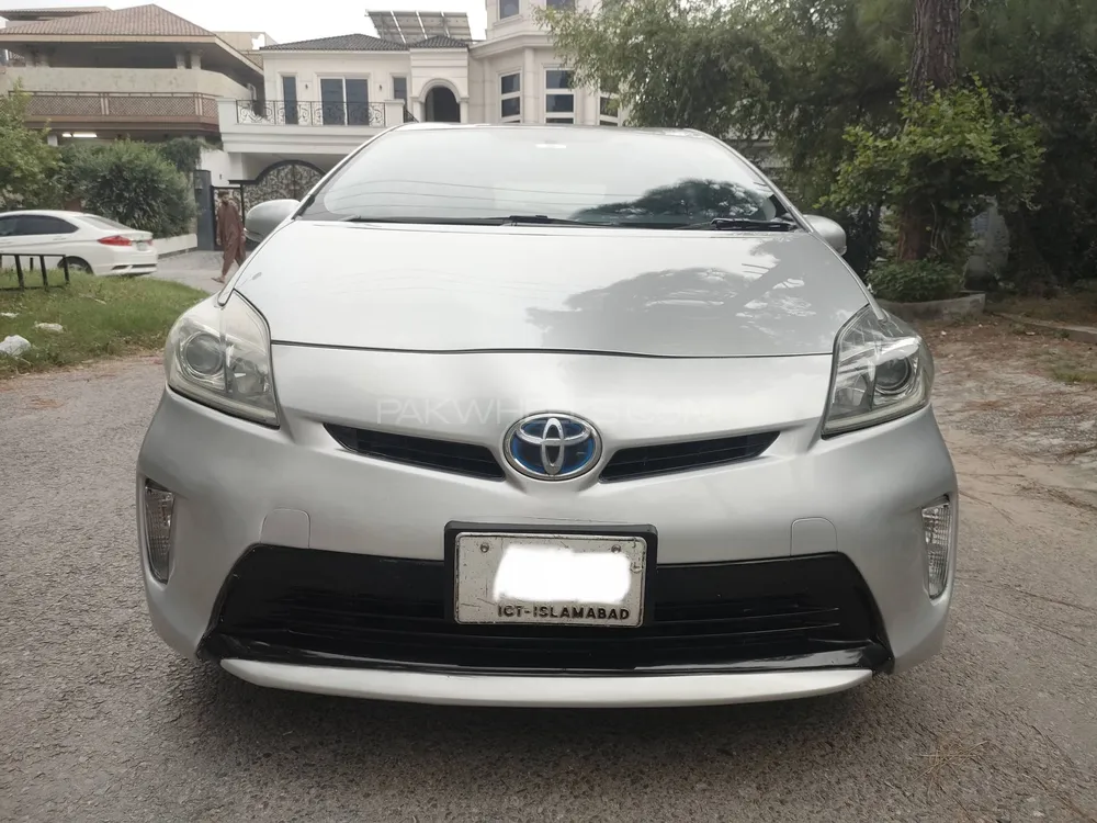 Toyota Prius 2013 for Sale in Islamabad Image-1