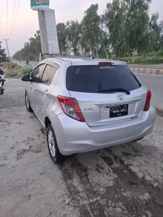 Toyota Vitz 2011 for Sale in Islamabad Image-1