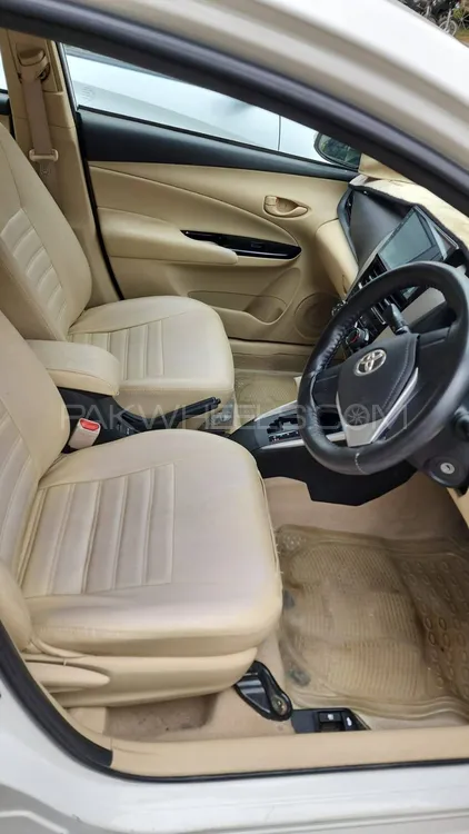 Toyota Yaris Sedan 2021 for Sale in Karachi Image-1