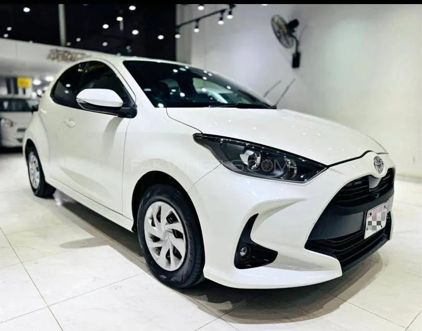 Toyota Yaris Hatchback 2020 for Sale in Karachi Image-1