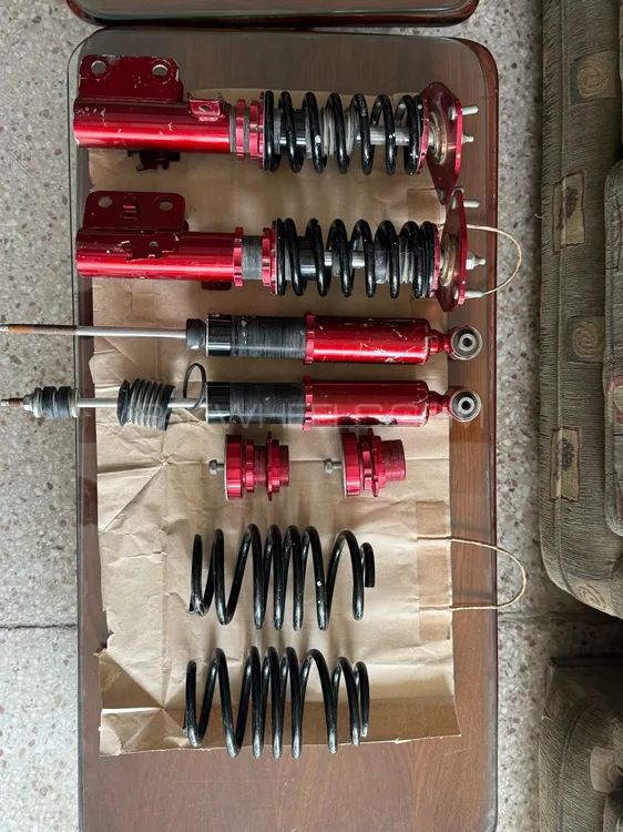Adjustable coilover suspension Image-1