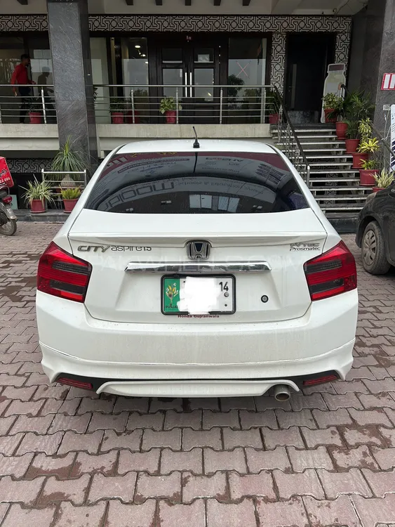 Honda City 2014 for Sale in Lahore Image-1