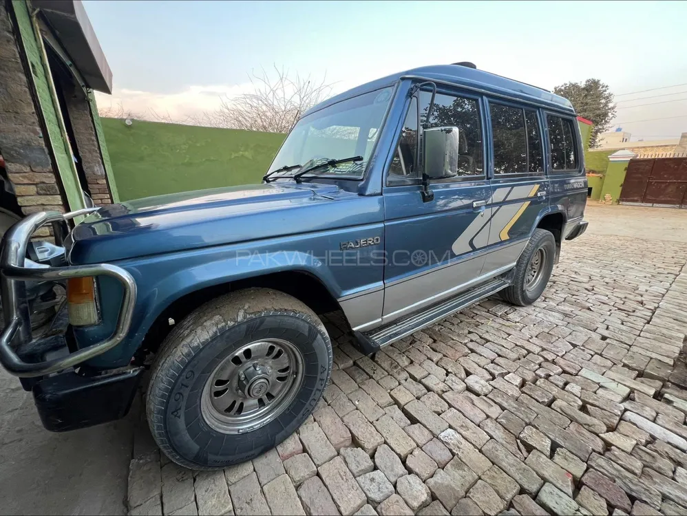 مٹسوبیشی پجیرو 1990 for Sale in جوہر آباد Image-1