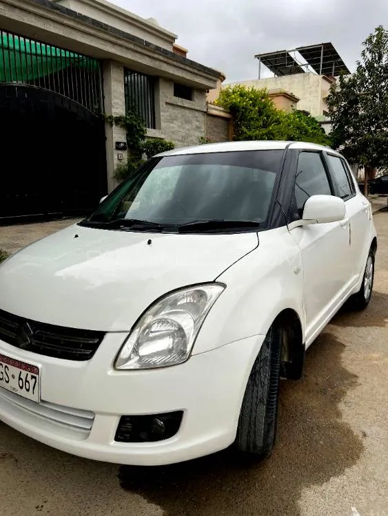 Suzuki Swift 2016 for Sale in Karachi Image-1