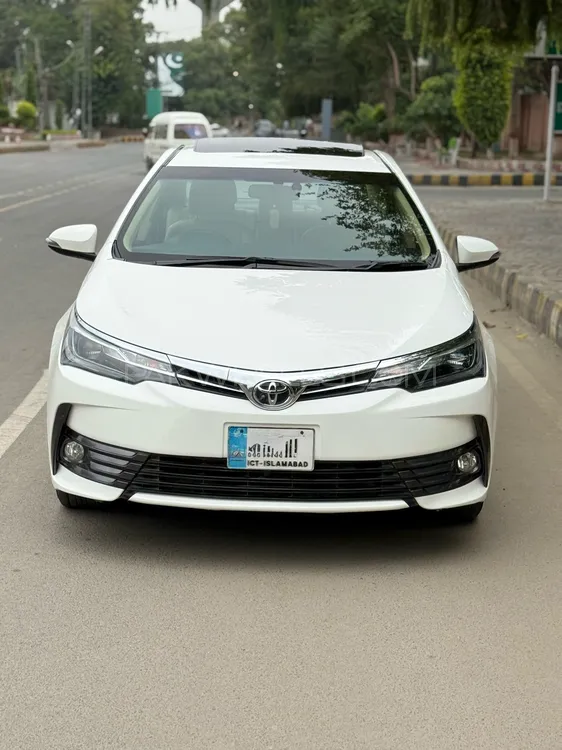 Toyota Corolla 2019 for Sale in Peshawar Image-1
