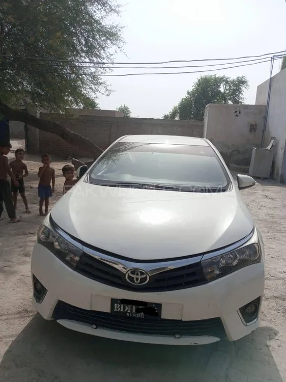 Toyota Corolla 2015 for Sale in Muzaffar Gargh Image-1