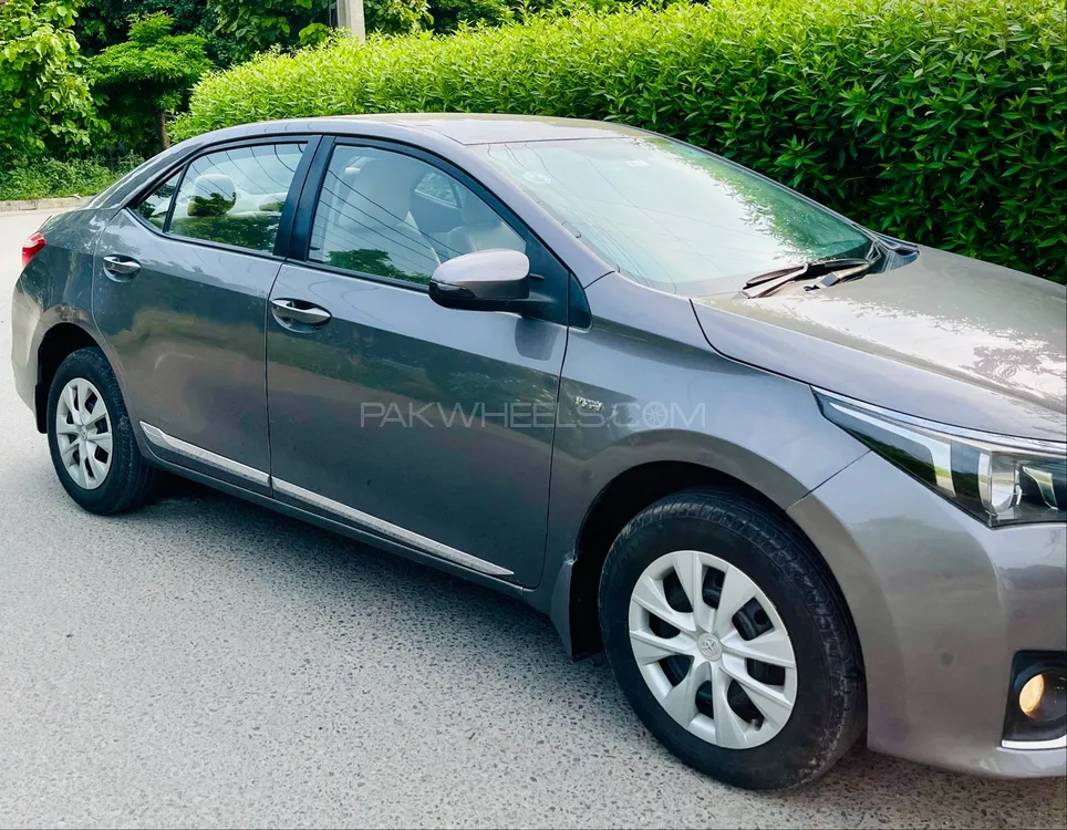 Toyota Corolla 2016 for Sale in Faisalabad Image-1
