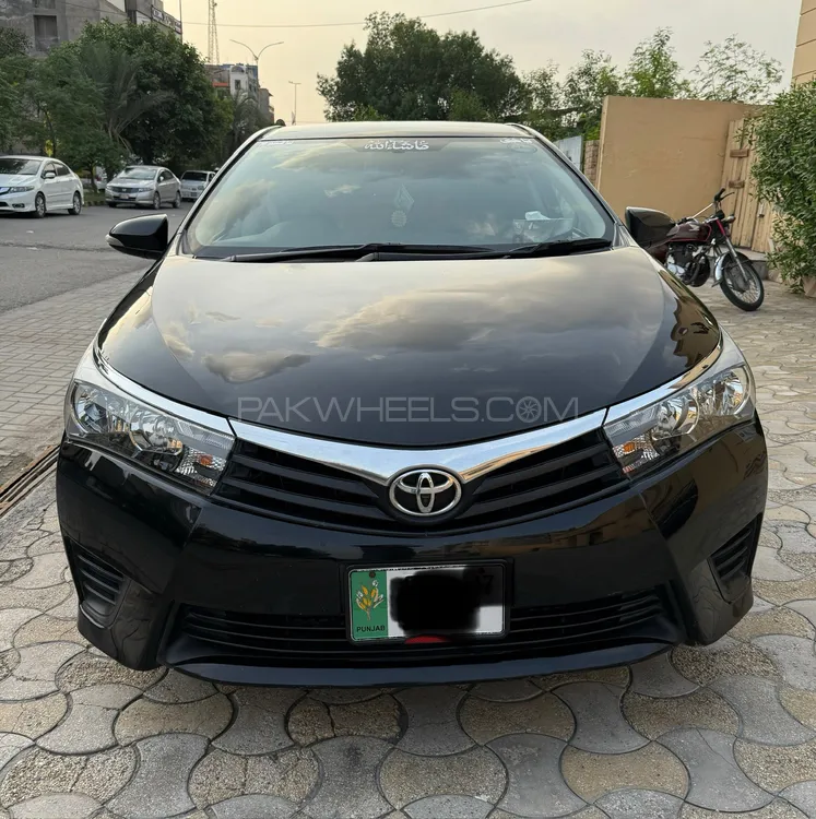 Toyota Corolla 2016 for Sale in Faisalabad Image-1