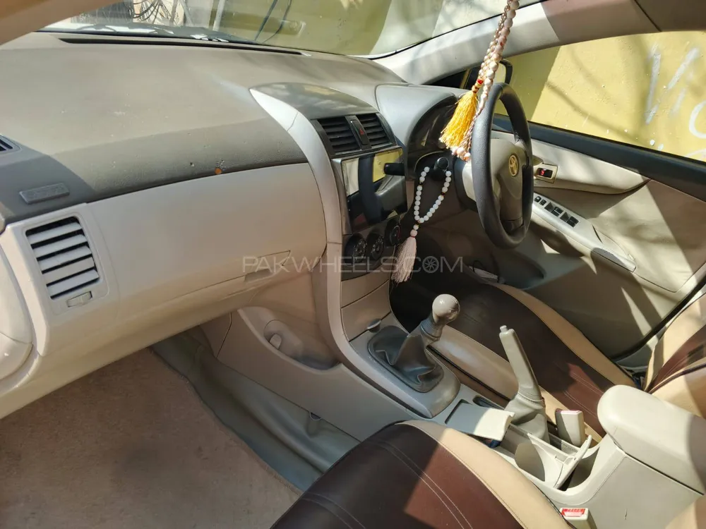 Toyota Corolla 2010 for Sale in Islamabad Image-1