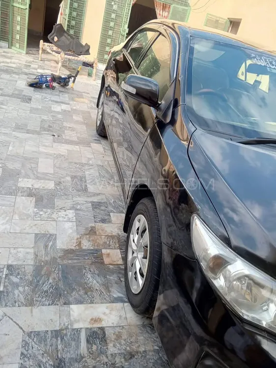 Toyota Corolla 2013 for Sale in Sheikhupura Image-1