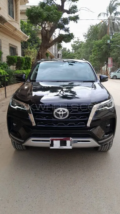 Toyota Fortuner 2021 for Sale in Karachi Image-1
