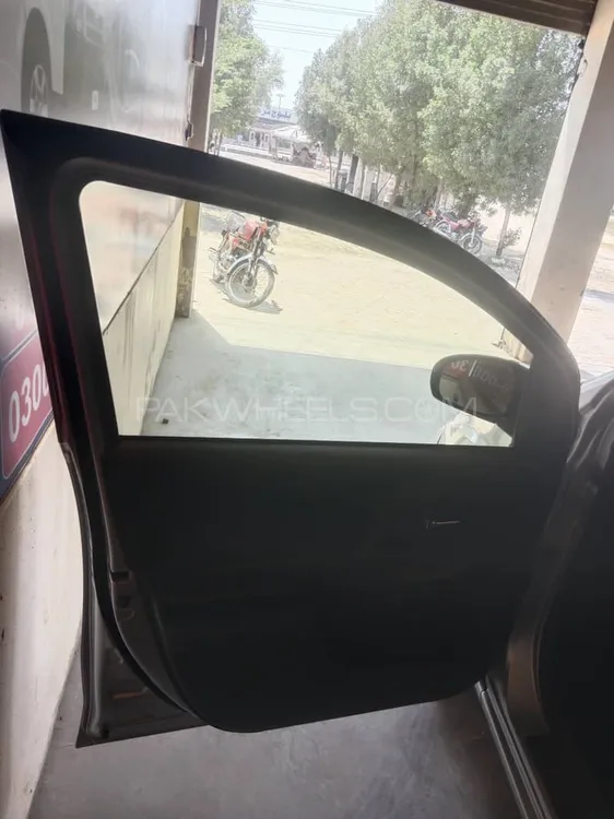 Toyota Passo 2015 for Sale in Layyah Image-1