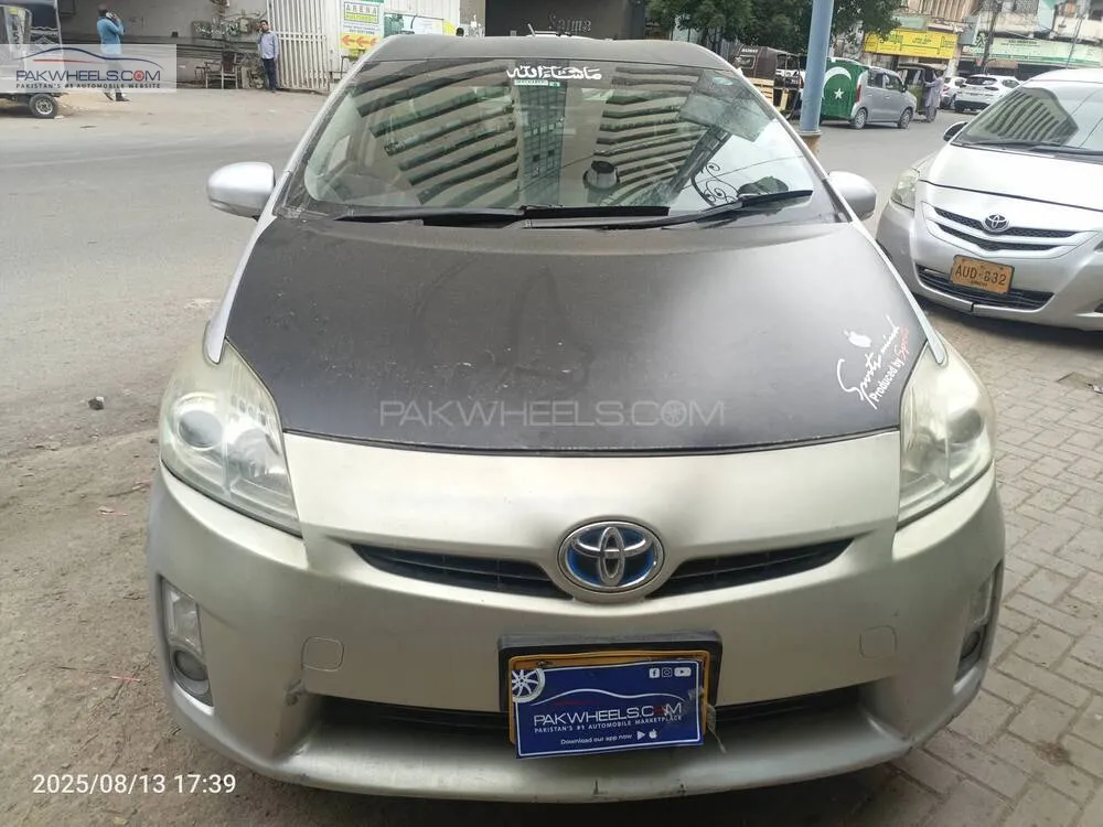 Toyota Prius 2011 for Sale in Karachi Image-1