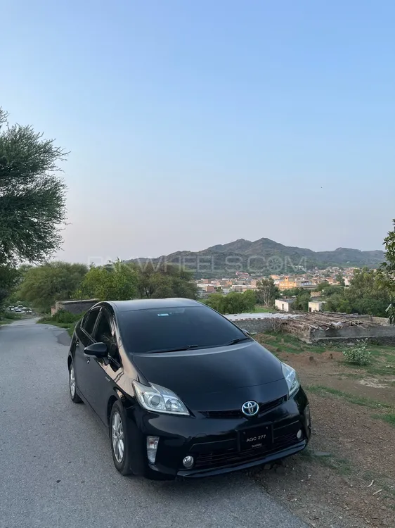 Toyota Prius 2014 for Sale in Nowshera Image-1