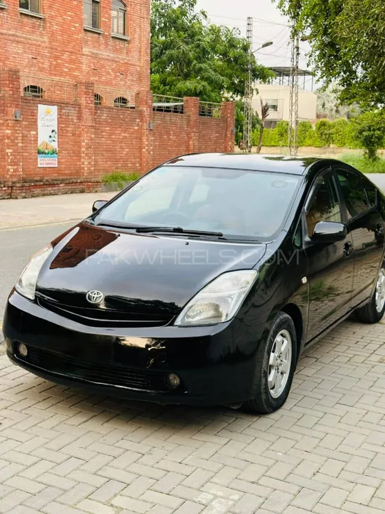 Toyota Prius 2007 for Sale in Lahore Image-1